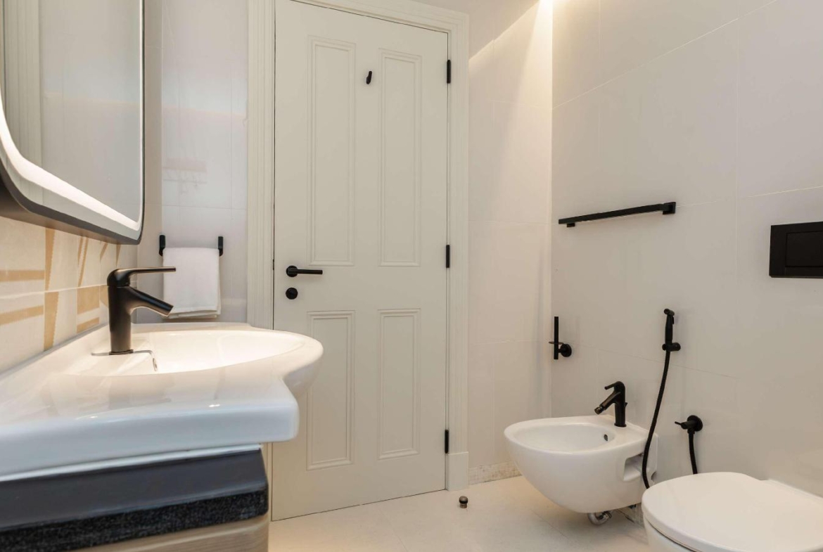 2 Bed Furnished Apartment in MARRIOT DUBAI-for-sale-rent45
