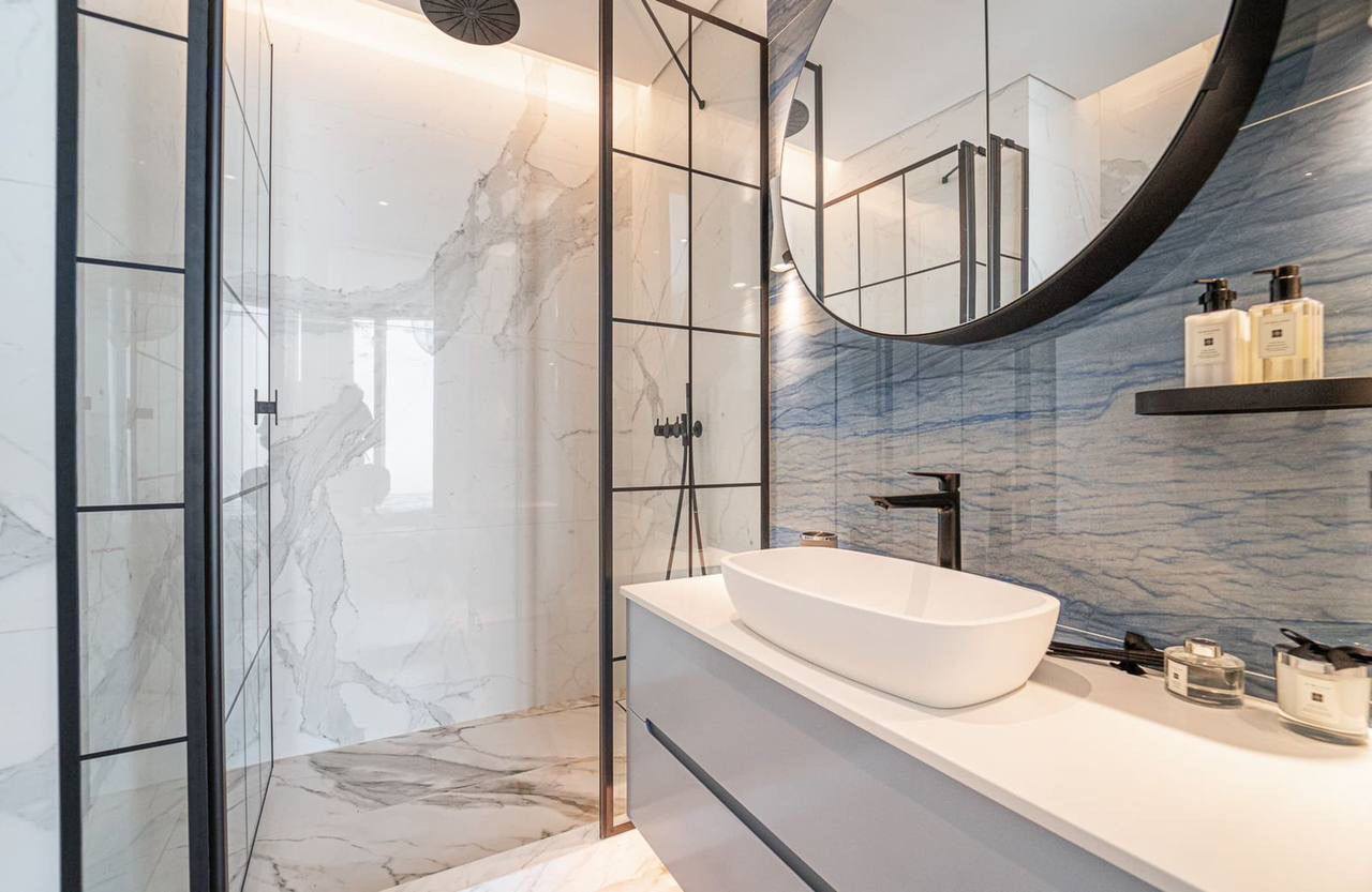 Luxury-4-bedroom-apartment-for-Sale-in-The-Address-Jumeirah-Beach-Residence-Dubai-7