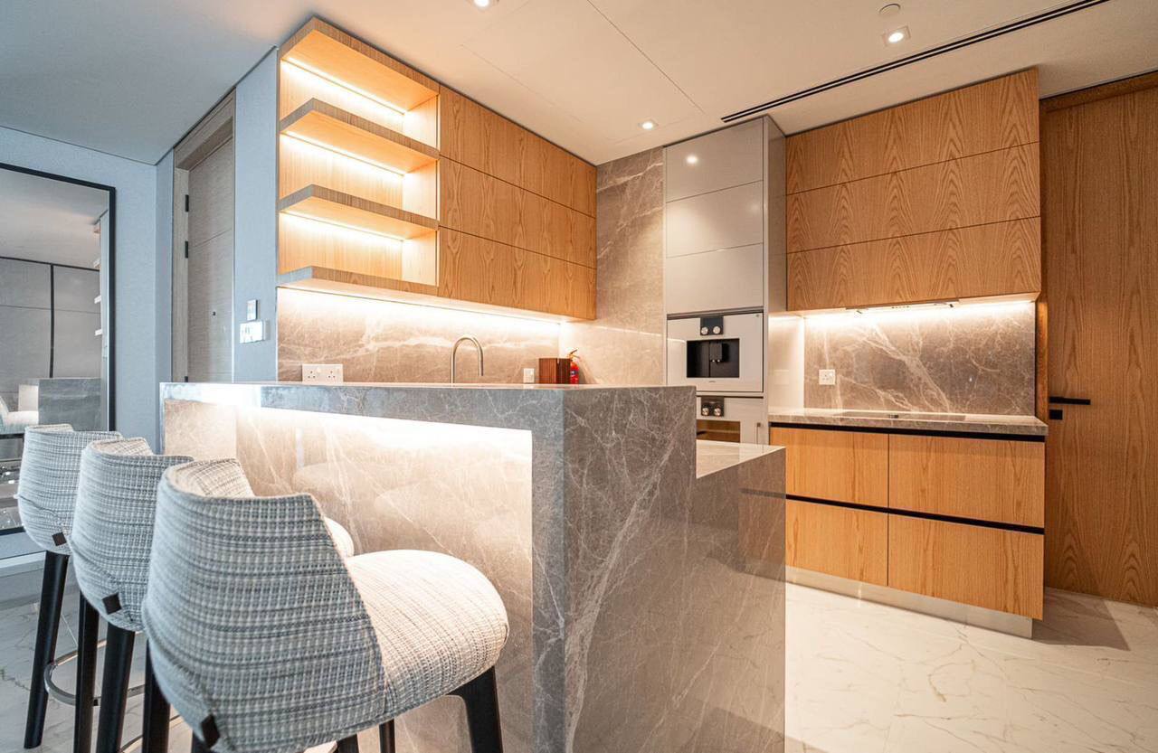 Luxury-4-bedroom-apartment-for-Sale-in-The-Address-Jumeirah-Beach-Residence-Dubai-7