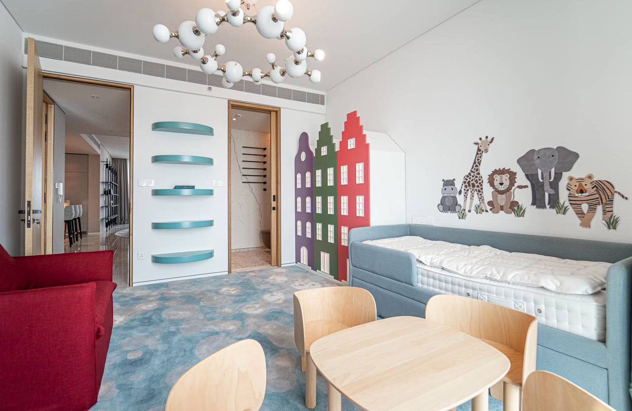 Luxury-4-bedroom-apartment-for-Sale-in-The-Address-Jumeirah-Beach-Residence-Dubai-7